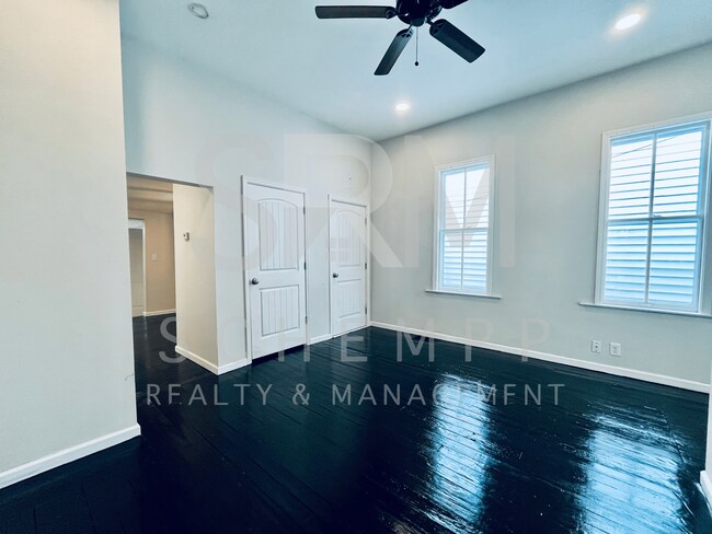 Foto del edificio - 1523 Christy Ave