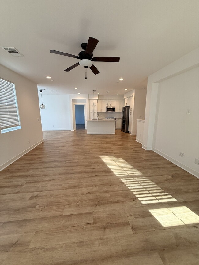 Building Photo - $4,100 - 3 Bed/ 3 Bath Modern Townhome in Santee