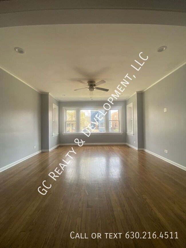 Foto del edificio - 4733 W Grace St