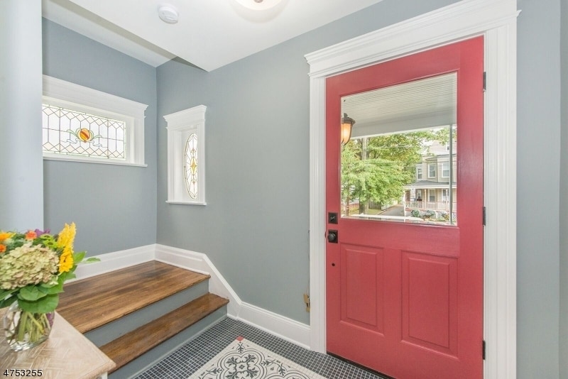 Primary Photo - 34 N Willow St