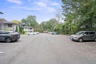 Interior Photo - Elizabeth Green
