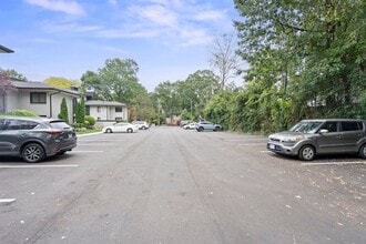 Interior Photo - Elizabeth Green