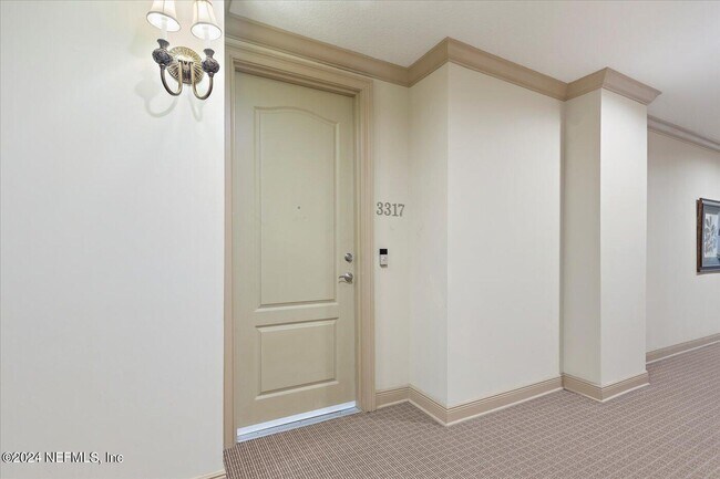 Foto del edificio - 4300 S Beach Pkwy