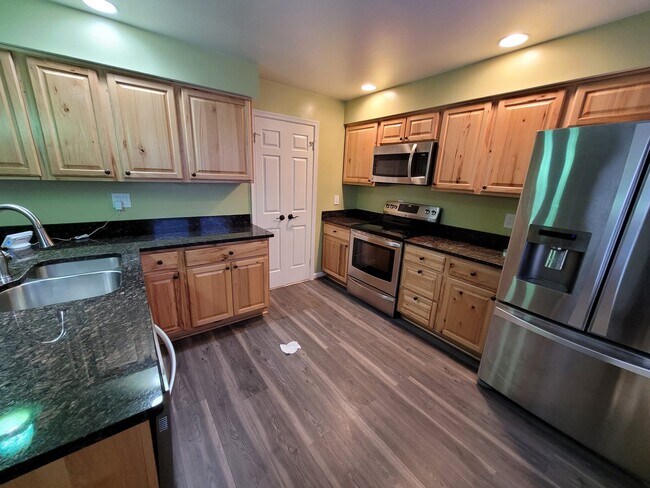 Foto del edificio - 7341 Lewinsville Square Pl