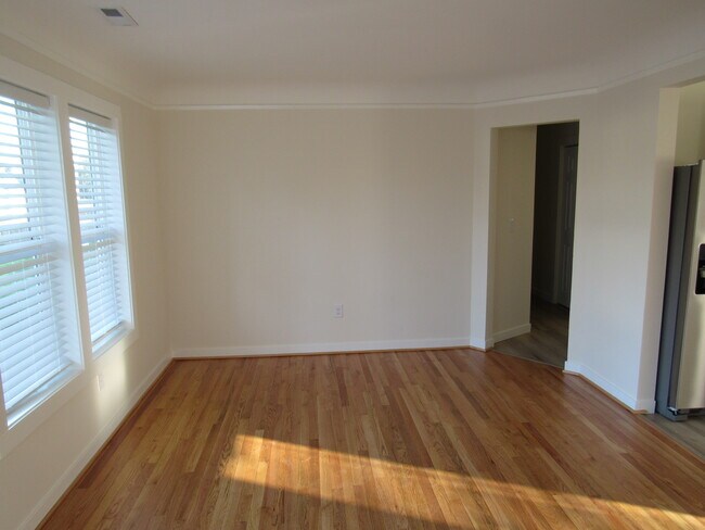 Living room - 2317 E 27th St
