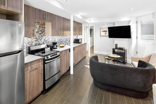 Building Photo - 406 E 59th St