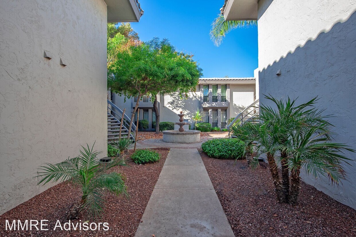 Building Photo - 2 br, 2 bath House - 5201 N 24th St #104