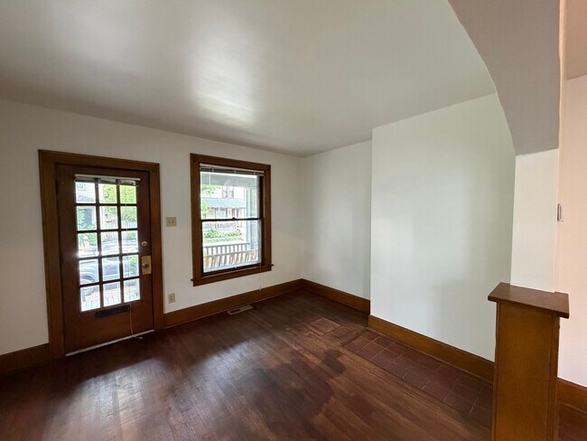 Foto del edificio - 789 Ebner St