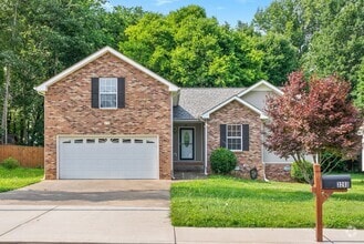 Building Photo - 3293 S Senseney Cir