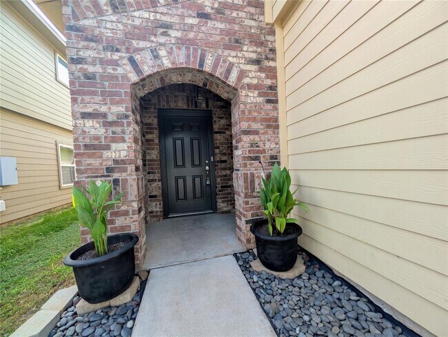 Foto del edificio - 3508 Wickham Ln
