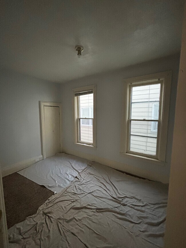 Foto del edificio - 1118 W 8th St