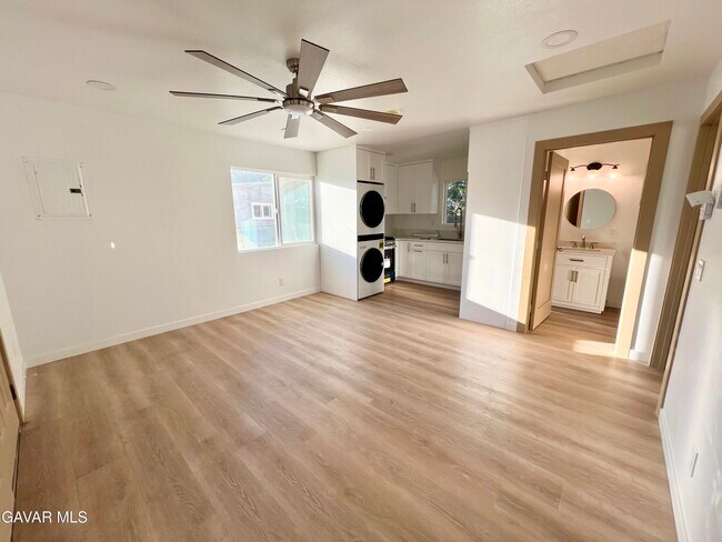 Foto del edificio - 1133 Geraldine Ave E
