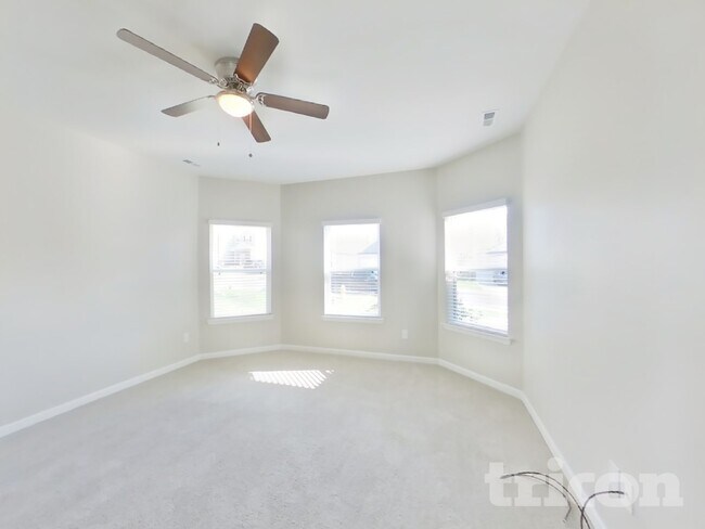 Building Photo - 126 Harvest Cir