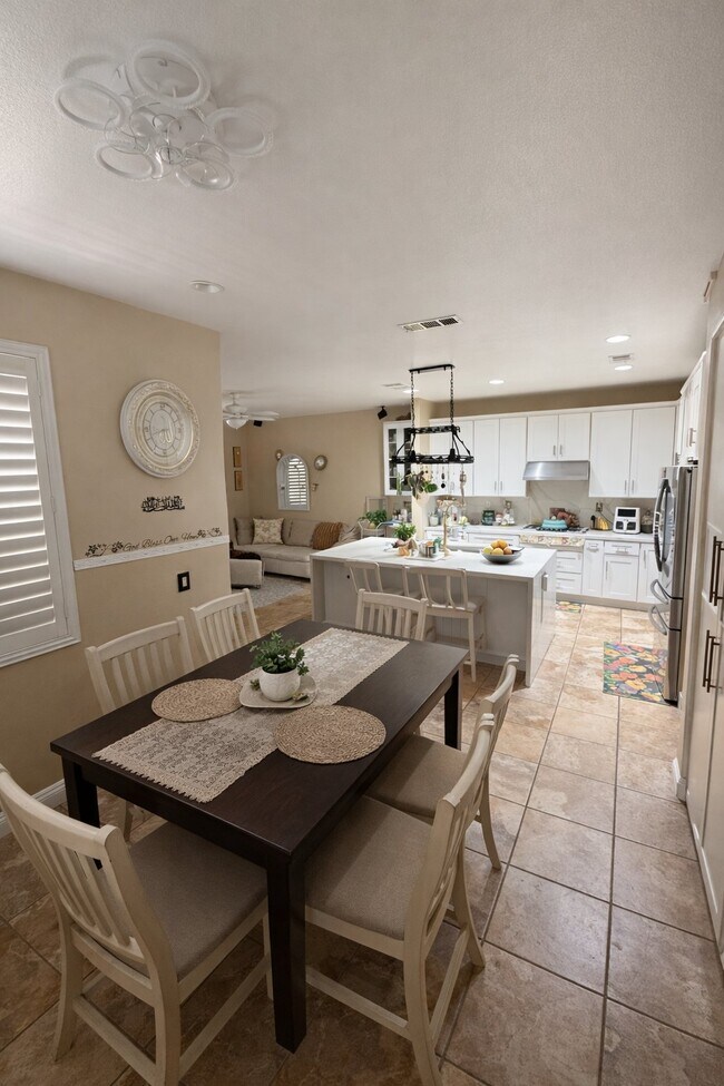 Foto del edificio - 19355 Plum Canyon Rd