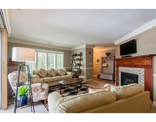 Building Photo - 406 Edgebrook Dr