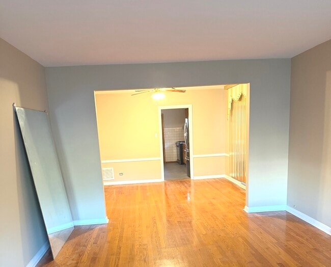 Building Photo - 11706 S Artesian Ave