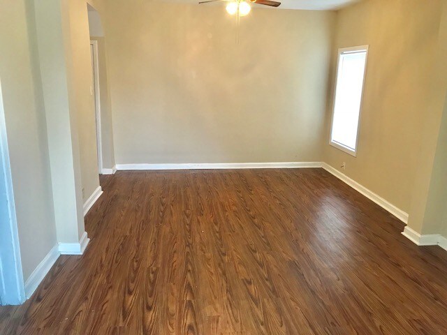 Foto del edificio - 1303 E Olive St