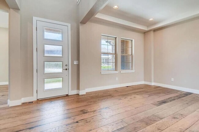 Foto del edificio - High End 4 Bed 5 Bath House in the Anthem Neighborhood! Rec Center Access Included!