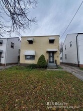 Building Photo - 10317 Avon Ave