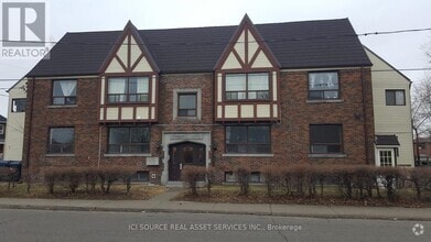 Building Photo - 44-44 Bartonville Ave W