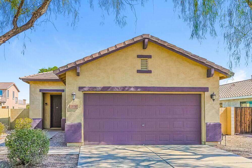 Foto principal - 2174 W Gold Dust Ave