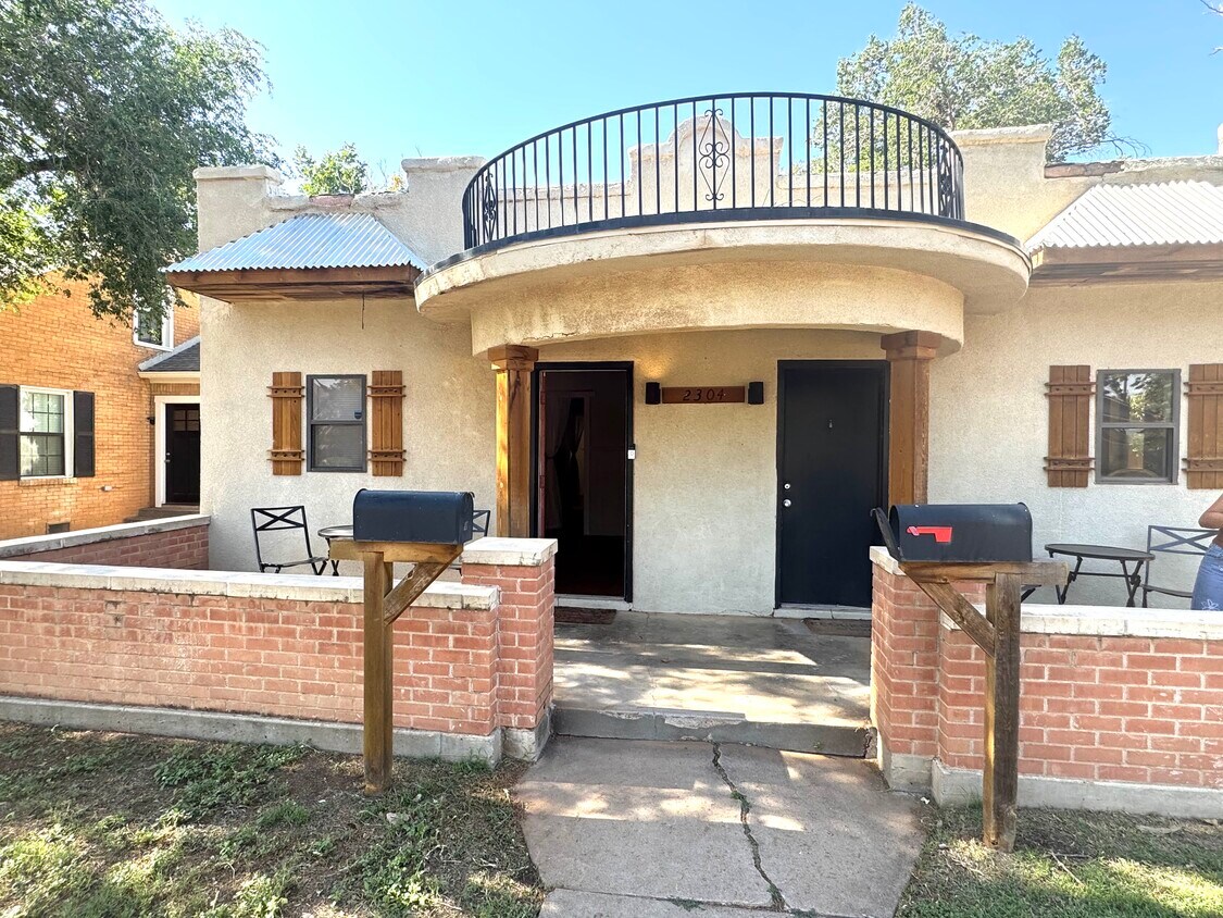 Foto principal - 2304 14th St