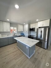 Building Photo - 5080 Hanawai St