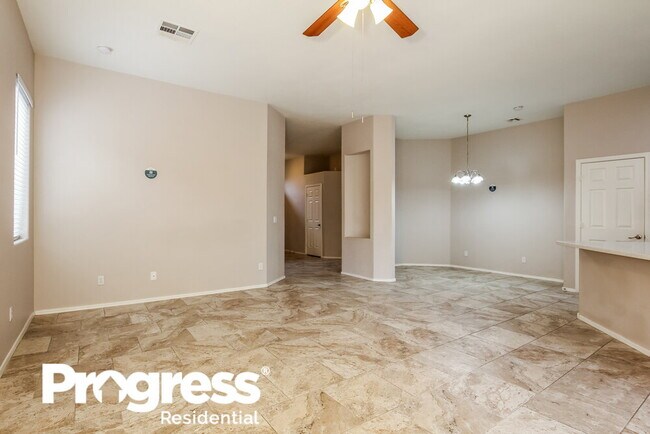 Building Photo - 6617 S 5th Way