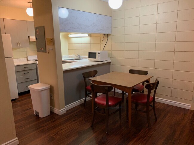 Salle à manger - 30 Hickory St E