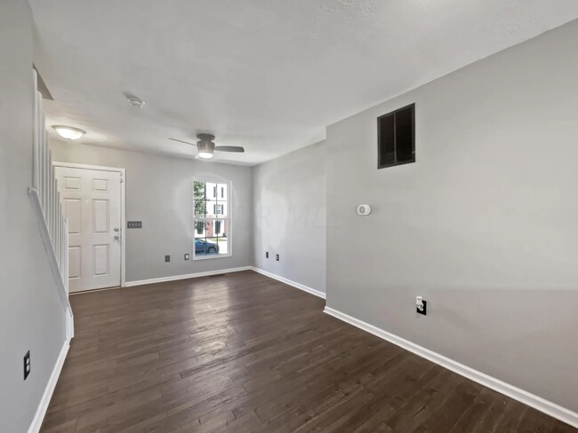 Building Photo - 6327 Royal Tern Crossing