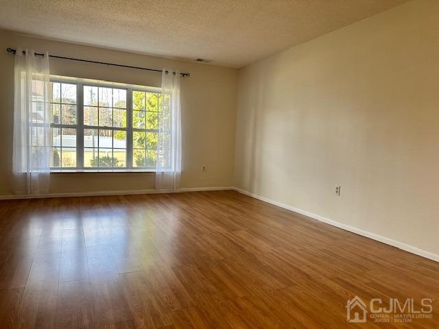 Building Photo - 87 Sassafras Ct