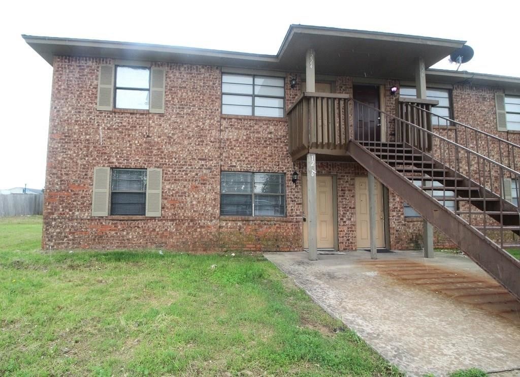 Primary Photo - 1224 W Westchester Way