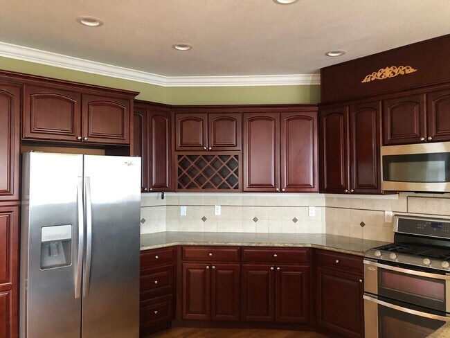 Building Photo - Luxury East Medford Home with 4 Bedrooms, 2 Bonus Rooms & Dual Living Areas