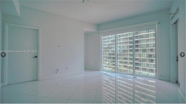 Foto del edificio - 60 SW 13th St