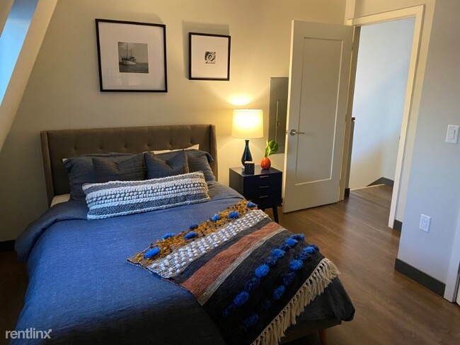 Building Photo - 2 br, 2 bath Apartment - 130 Border Street
