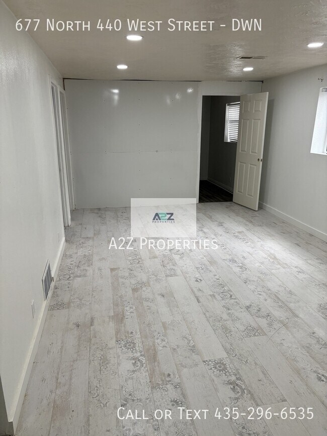 Building Photo - 677 N 440 W St