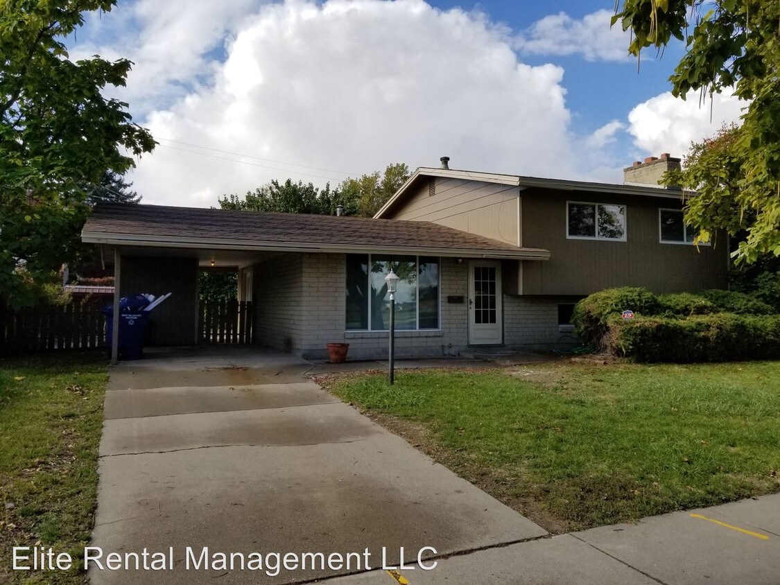 Primary Photo - 4521 Westpoint Dr