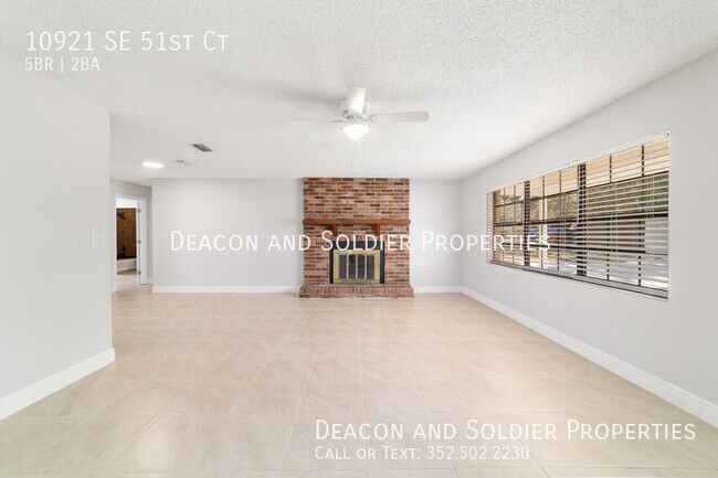 Building Photo - 10921 SE 51st Ct