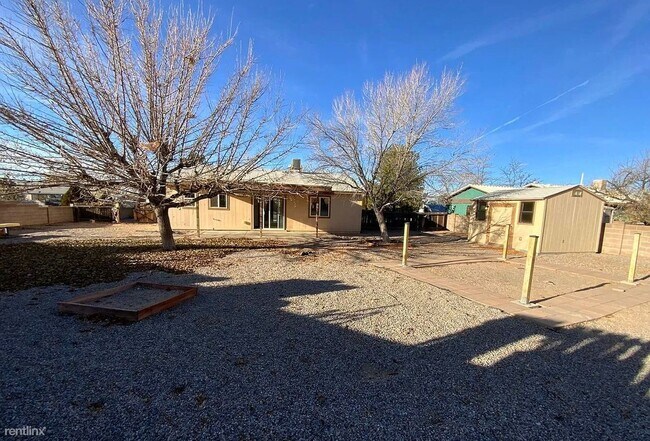 Foto del edificio - 2 br, 1 bath House - 628 Pontiac Dr SW