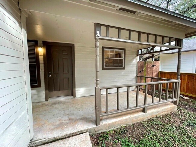 Foto del edificio - 4508 Dorsett Oaks Cir