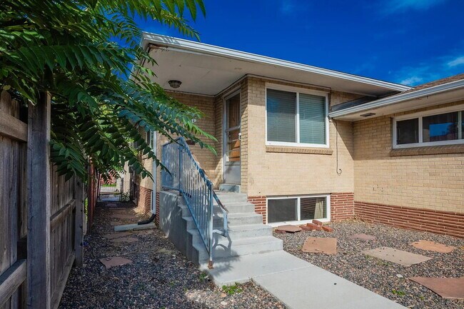 Foto del edificio - Charming duplex in Platt Park for rent