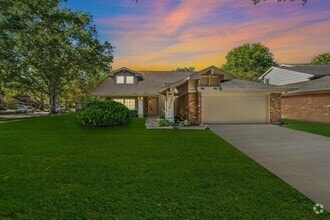 Building Photo - 3318 Stillmeadow Dr