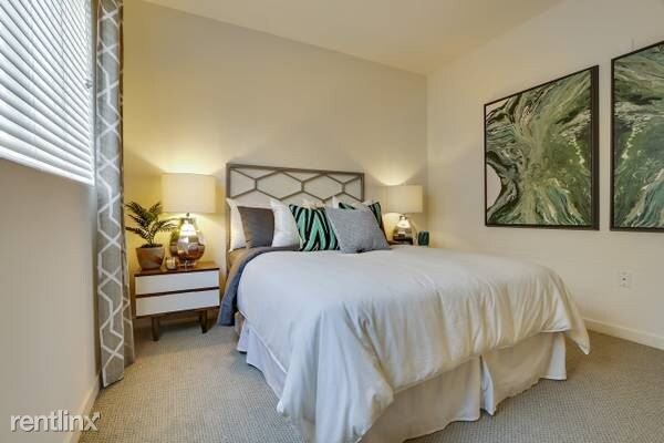 Foto del edificio - 3 br, 2 bath  - 10 10th St Apt 57