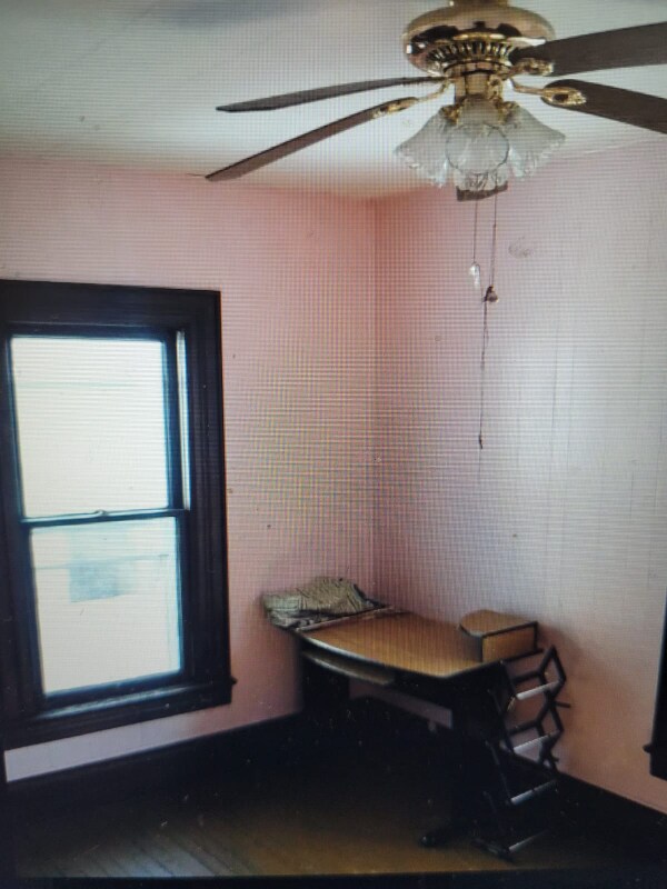 Building Photo - 428 Walden Ave