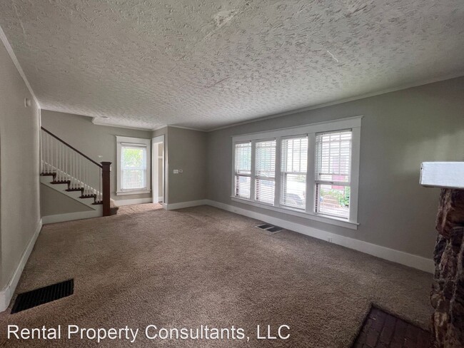 Building Photo - 2 br, 1 bath House - 914 Virginia St SE