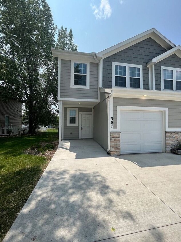 Beautiful 3 Bedroom / 2.5 Bathroom in Loui... Townhouse for Rent in