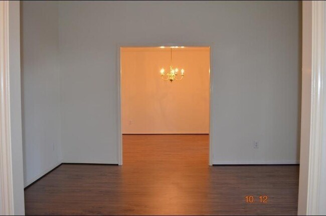 Foto del edificio - 4418 W Thunderwood Cir