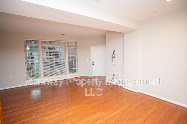 Foto del edificio - 208 Alex Way