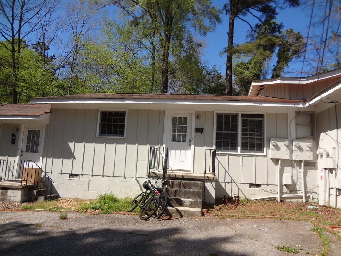 Front Exterior - 432 S Greensboro St