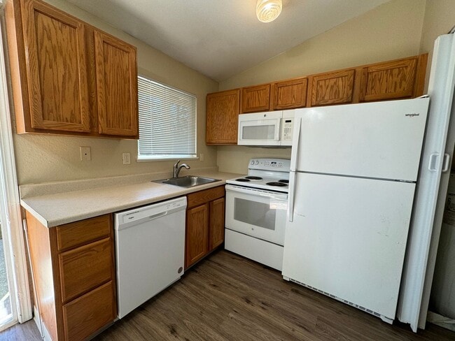 Building Photo - 18895 NW Shadow Ln